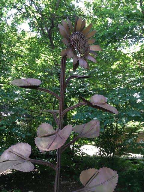 Nature’s Gift sculpture by Pearl Hirshfield